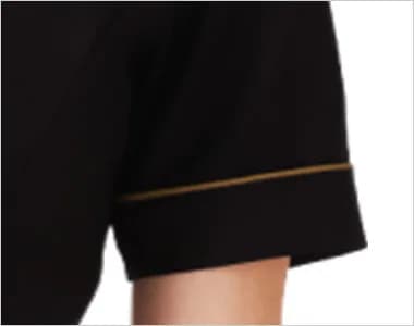 袖のパイピングがアクセント